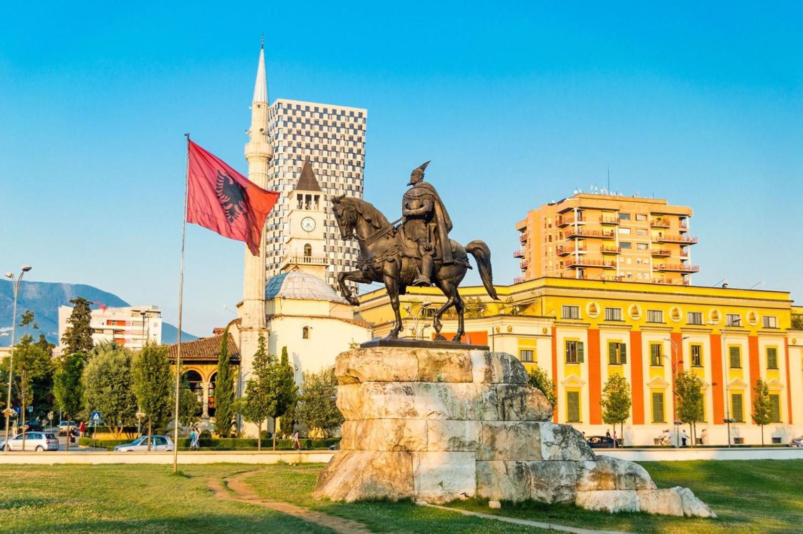 Grace Apartment City Center Tirana Zewnętrze zdjęcie
